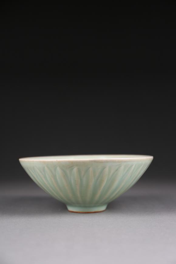 春和美術(shù)|日本春和美術(shù)2026年第三回拍賣會(huì)龍泉窯青釉菊瓣碗
