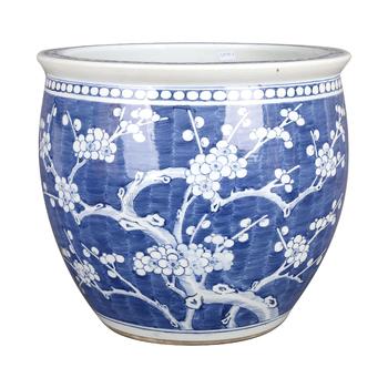 清 青花留白冰梅缸