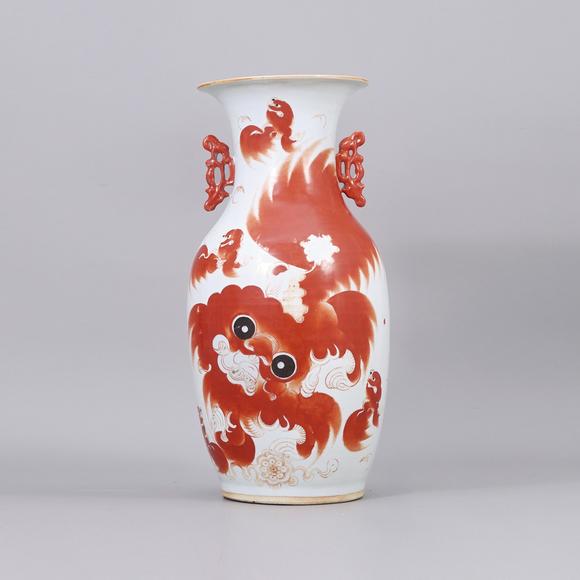 香港華輝清 紅彩太獅少獅撇口瓶