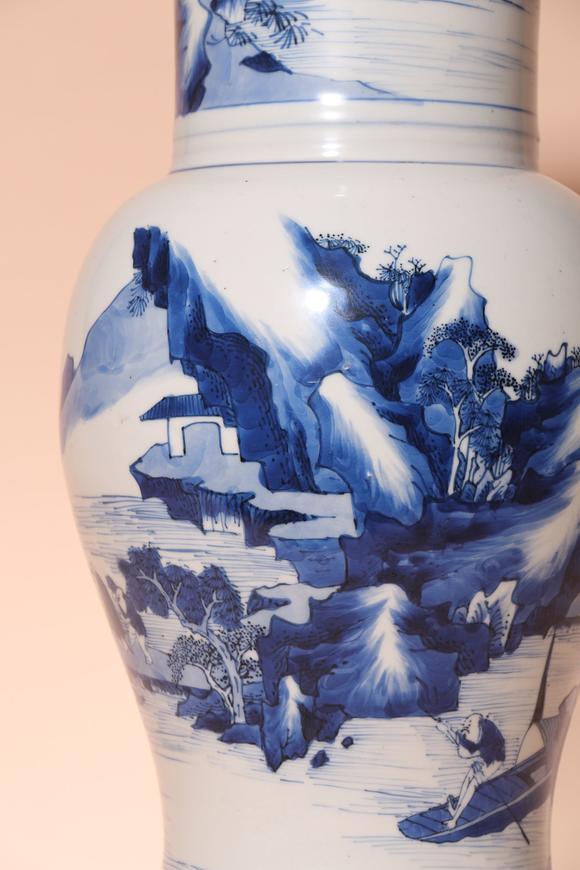 清康熙青花山水纹凤尾尊