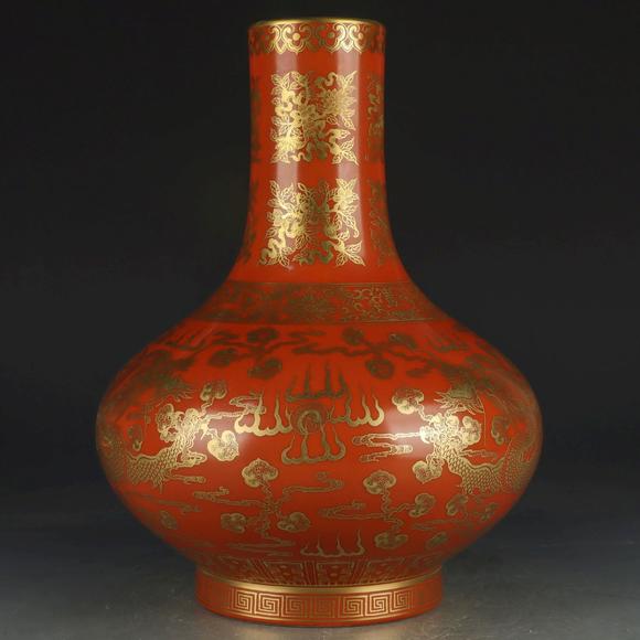 清乾隆- 矾红描金双龙戏珠纹瓶_清乾隆- 矾红描金双龙戏珠纹瓶估价_清