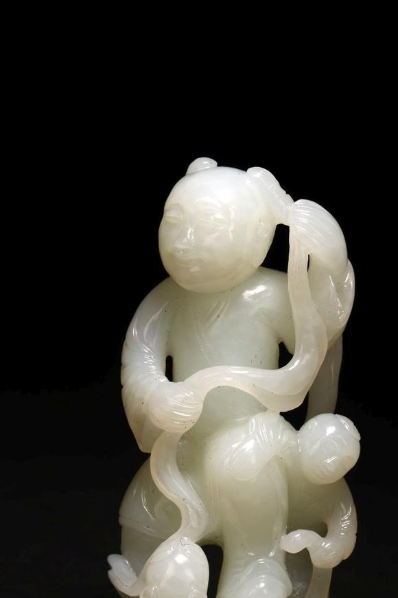 清白玉圆雕童子摆件