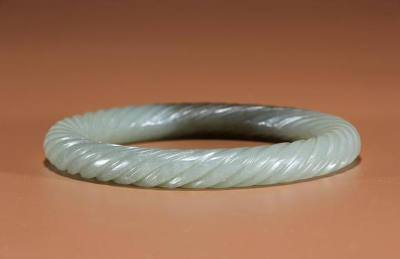 明和田玉绳纹手镯