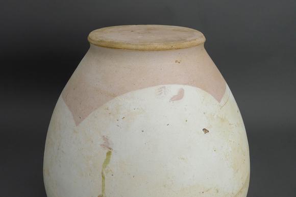白釉罐