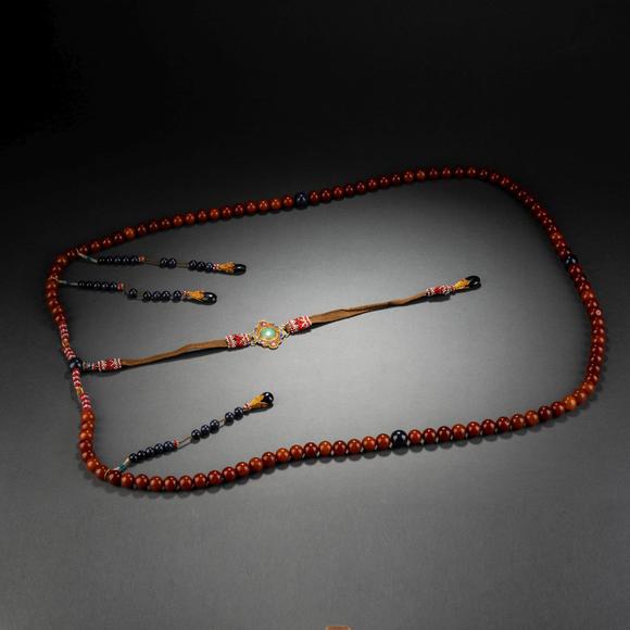 日本拍卖事业株式会社清代蜜蜡朝珠