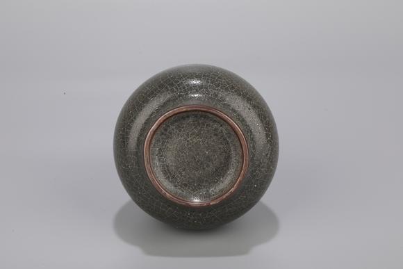 溪口窑冰片胆瓶