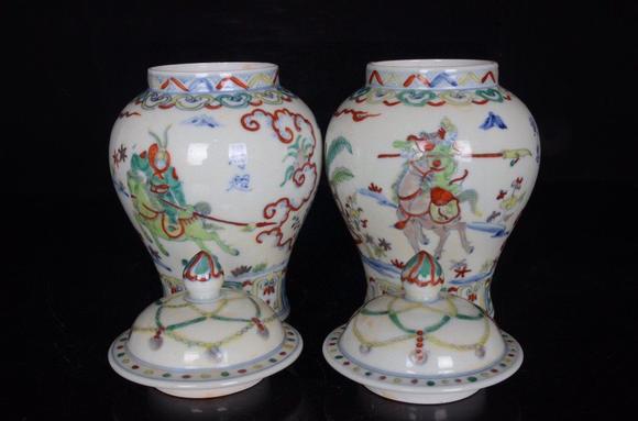 旧藏斗彩人物五虎上将故事纹将军罐一套