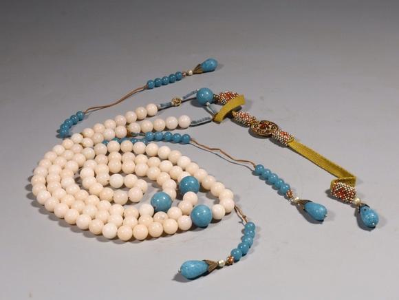 清代宫廷朝珠一盘