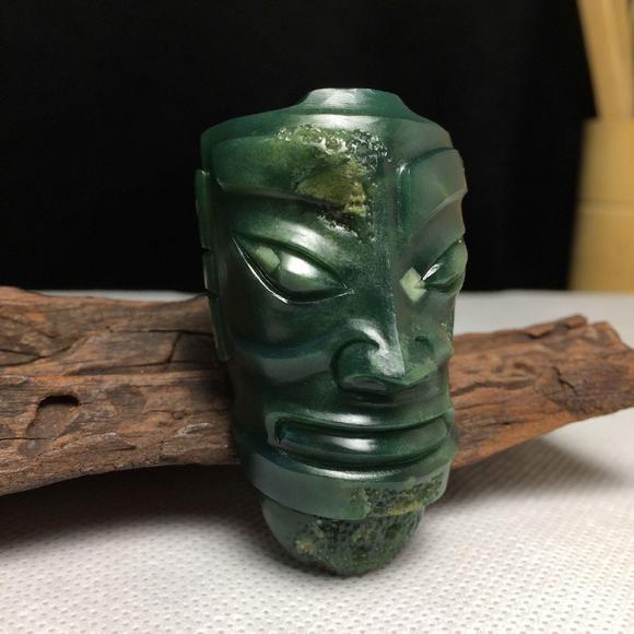 日本京都粤盛株式会社玛瑙复古三星堆神人面具吊坠