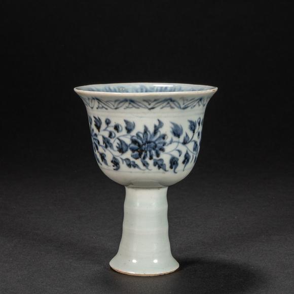 元代青花高足杯