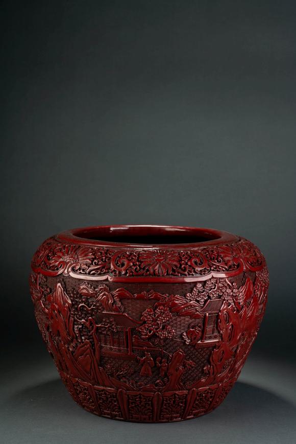 日本拍卖事业株式会社清代剔红漆器人物山水罐