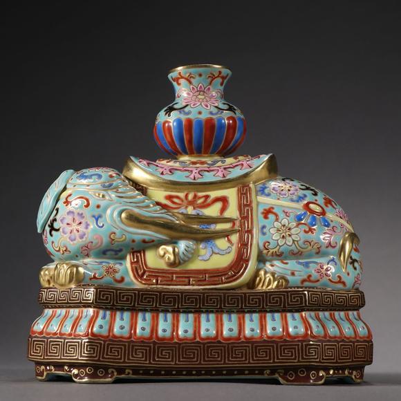 清珐琅彩描金太平有象一对