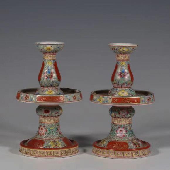 palace gallery一组中国清代 珐琅彩瓷烛台
