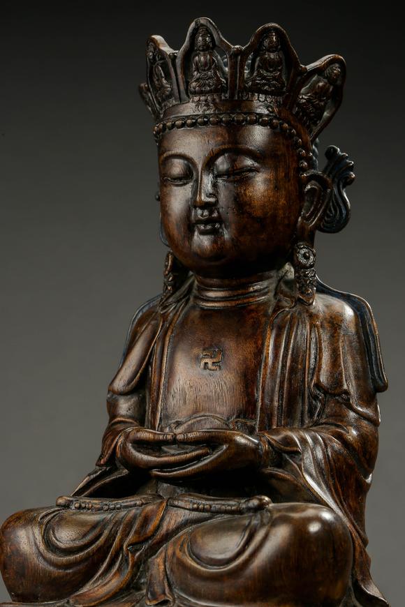 ancientchineseagarwoodbuddhasittingstatue中国古代沉香木佛坐像