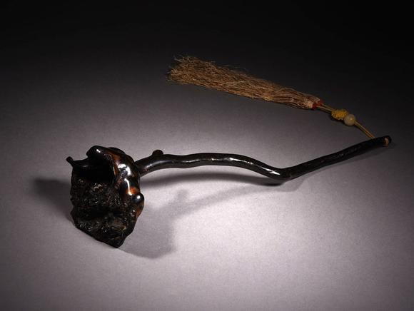 天然随形漏荷黑金海柳如意achineseruyiornament