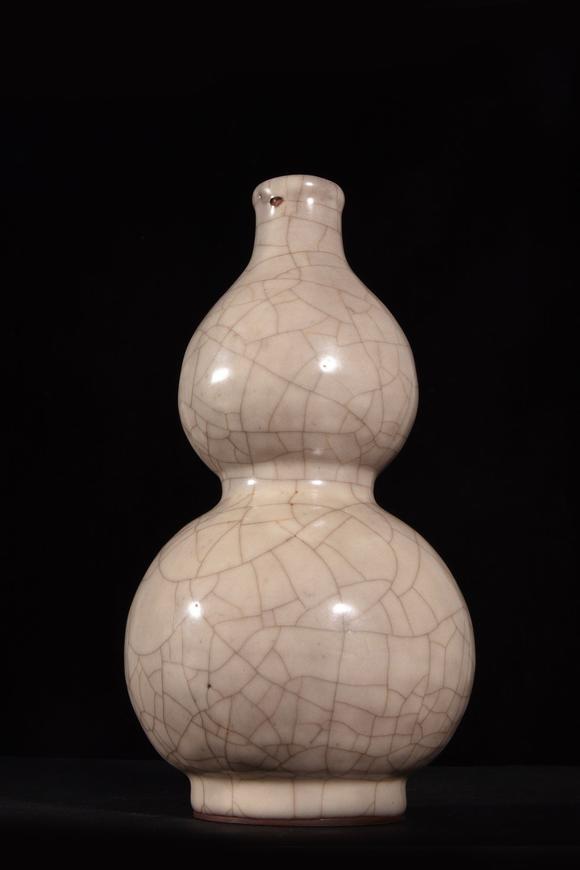 宋官窑葫芦瓶averyrarechineseguanyaogroundvasesongdynasty9601279