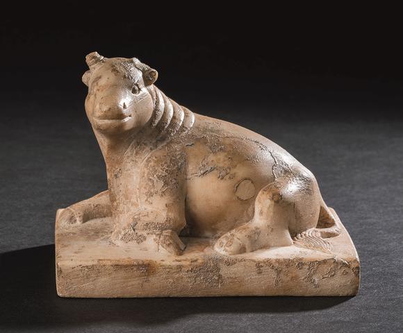 汉白玉雕卧牛像