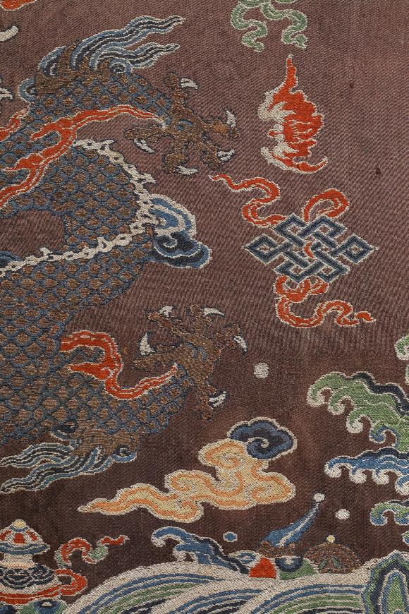 北京君一明十清 龙纹织锦