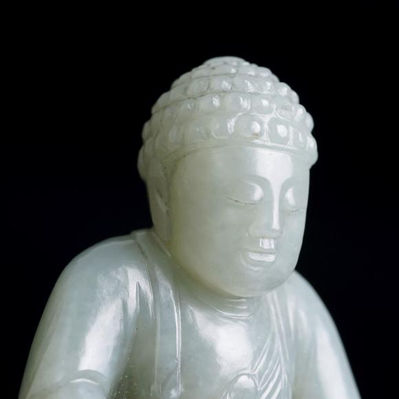 北京君一明十明  和田青白玉佛
