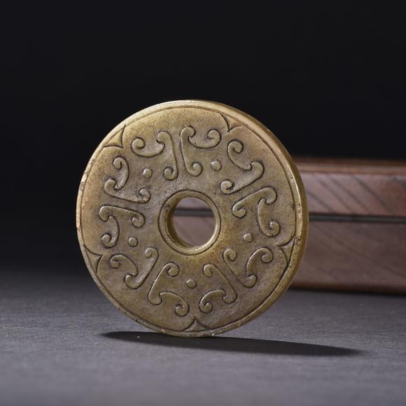 宋青玉如意云纹璧