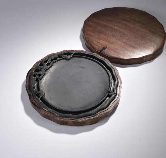 龙珠砚估价_清 龙珠砚高清大图_易拍全球上氏拍卖书案墨香——古代文