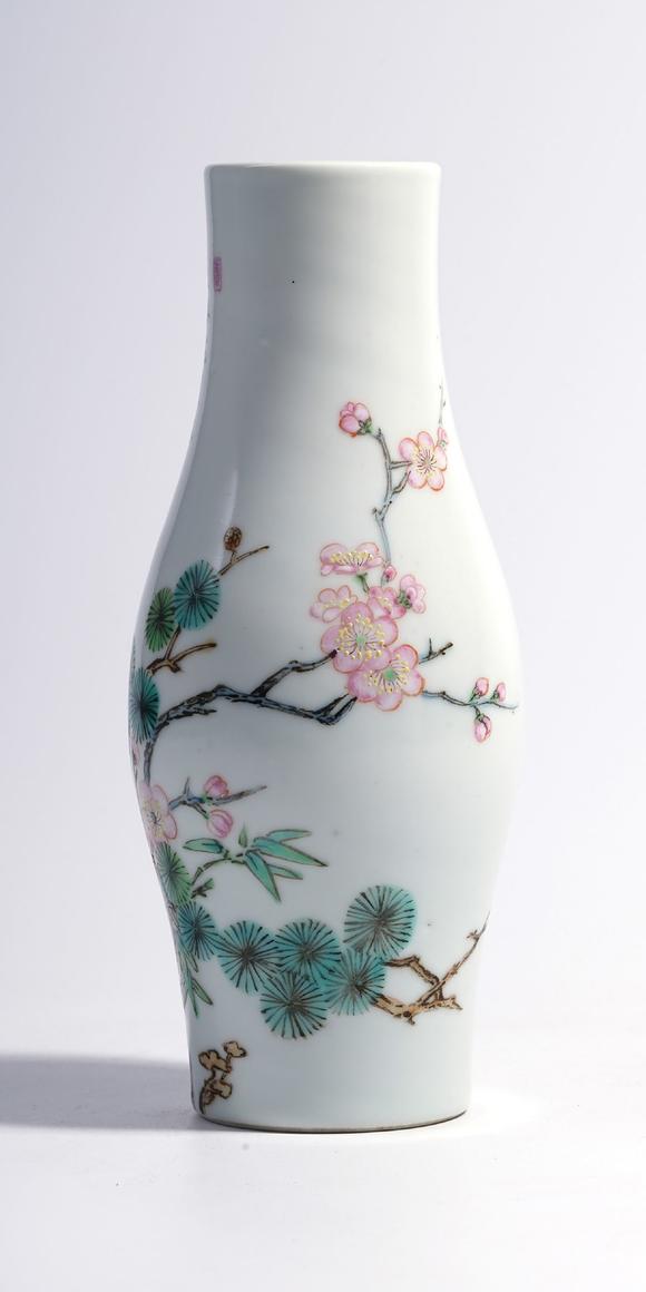 民国珐琅彩岁寒三友诗意橄榄瓶