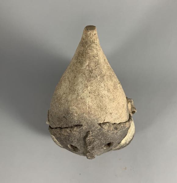 新石器时代齐家文化约公元前20501700年三足陶器adarkgreypottery