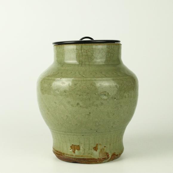 日本古美术青宝会龙泉壷