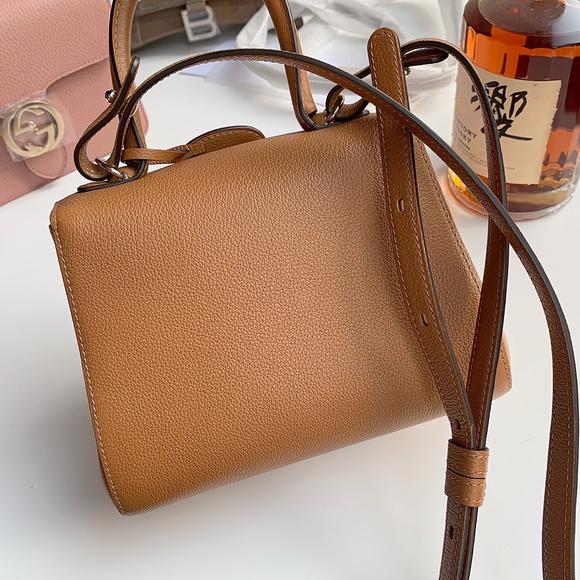 delvaux德尔沃 焦糖色 马蹄包