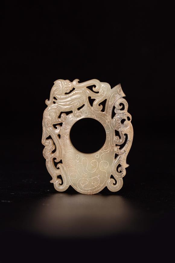 宋代或以上白玉龙凤纹韘形佩songdynastyorearlierdragonphoenixshe