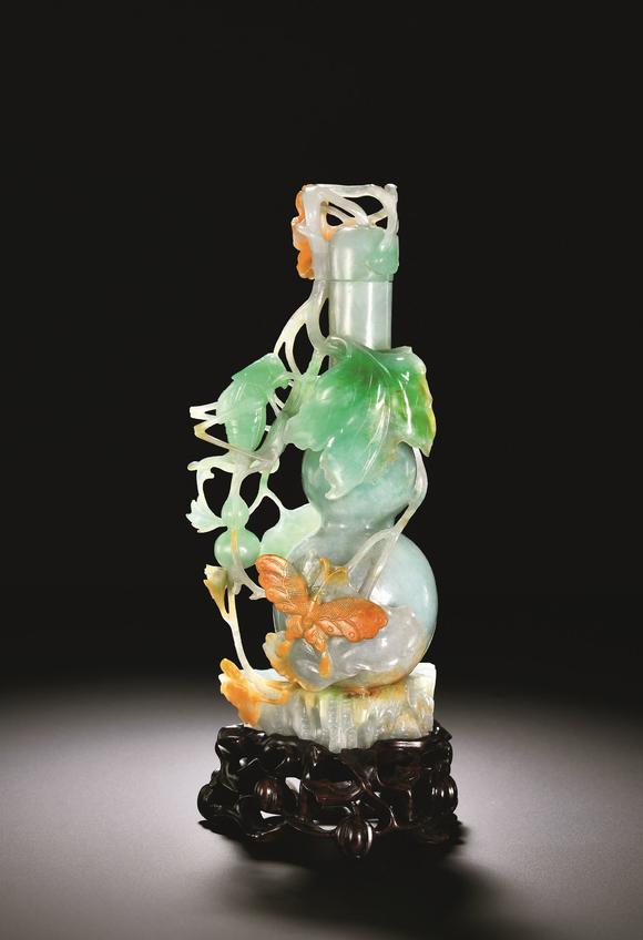清翡翠镂雕葫芦瓶摆件
