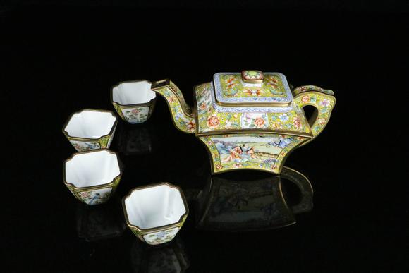 asetofchinesecopperpaddingenamelteapots